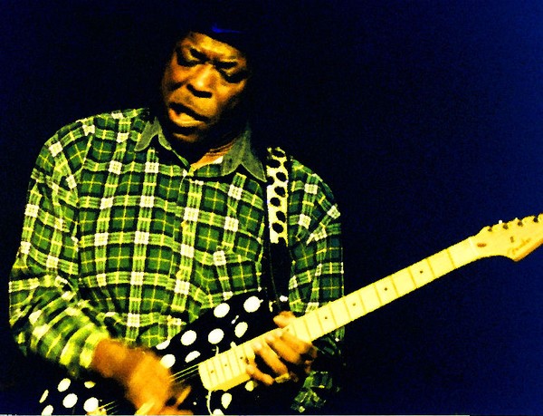 Buddy Guy in action